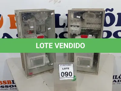 LOTE 090 - 02 RELÓGIOS COM DISJUNTORES PARA ENERGIA SOLAR. (NO ESTADO) ATENÇÃO! FAZER A VISITAÇÃO ANTES DE ARREMATAR, NÃO SABEMOS SE FUNCIONA, LEILÃO NÃO TEM GARANTIA E NEM DEVOLUÇÃO, SUJEITO A POSSÍVEIS AVARIAS VISÍVEIS/OCULTAS E/OU AUSÊNCIA DE COMPONENTES.