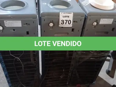 LOTE 370 - 03 BEBEDOUROS PARA GARRAFÃO. (NO ESTADO) ATENÇÃO! FAZER A VISITAÇÃO ANTES DE ARREMATAR, NÃO SABEMOS SE FUNCIONA, LEILÃO NÃO TEM GARANTIA E NEM DEVOLUÇÃO, SUJEITO A POSSÍVEIS AVARIAS VISÍVEIS/OCULTAS E/OU AUSÊNCIA DE COMPONENTES.