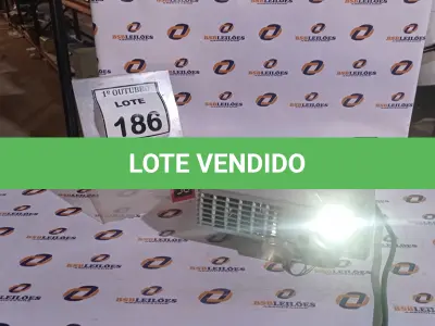 LOTE 186 - 01 PROJETOR MARCA LG. (NO ESTADO) ATENÇÃO! FAZER A VISITAÇÃO ANTES DE ARREMATAR, NÃO SABEMOS SE FUNCIONA, LEILÃO NÃO TEM GARANTIA E NEM DEVOLUÇÃO, SUJEITO A POSSÍVEIS AVARIAS VISÍVEIS/OCULTAS E/OU AUSÊNCIA DE COMPONENTES