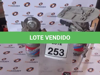 LOTE 253 - 02 MÁQUINAS DE CORTAR TECIDO. (NO ESTADO) ATENÇÃO! FAZER A VISITAÇÃO ANTES DE ARREMATAR, NÃO SABEMOS SE FUNCIONA, LEILÃO NÃO TEM GARANTIA E NEM DEVOLUÇÃO, SUJEITO A POSSÍVEIS AVARIAS VISÍVEIS/OCULTAS E/OU AUSÊNCIA DE COMPONENTES.