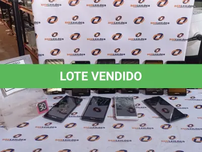 LOTE 182 - 10 CELULARES MARCA POSITIVO. (NO ESTADO) ATENÇÃO! FAZER A VISITAÇÃO ANTES DE ARREMATAR, NÃO SABEMOS SE FUNCIONA, LEILÃO NÃO TEM GARANTIA E NEM DEVOLUÇÃO, SUJEITO A POSSÍVEIS AVARIAS VISÍVEIS/OCULTAS E/OU AUSÊNCIA DE COMPONENTES