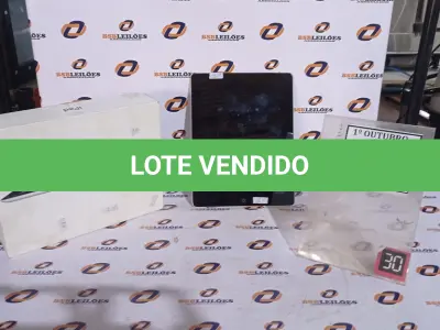 LOTE 200 - 01 IPAD. (NO ESTADO) ATENÇÃO! FAZER A VISITAÇÃO ANTES DE ARREMATAR, NÃO SABEMOS SE FUNCIONA, LEILÃO NÃO TEM GARANTIA E NEM DEVOLUÇÃO, SUJEITO A POSSÍVEIS AVARIAS VISÍVEIS/OCULTAS E/OU AUSÊNCIA DE COMPONENTES.