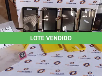 LOTE 177 - 04 TABLETS MARCA CCE. (NO ESTADO) ATENÇÃO! FAZER A VISITAÇÃO ANTES DE ARREMATAR, NÃO SABEMOS SE FUNCIONA, LEILÃO NÃO TEM GARANTIA E NEM DEVOLUÇÃO, SUJEITO A POSSÍVEIS AVARIAS VISÍVEIS/OCULTAS E/OU AUSÊNCIA DE COMPONENTES.