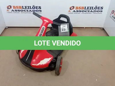 LOTE 228 - 01 CARRINHO INFANTIL ELÉTRICO. (NO ESTADO) ATENÇÃO! FAZER A VISITAÇÃO ANTES DE ARREMATAR, NÃO SABEMOS SE FUNCIONA, LEILÃO NÃO TEM GARANTIA E NEM DEVOLUÇÃO, SUJEITO A POSSÍVEIS AVARIAS VISÍVEIS/OCULTAS E/OU AUSÊNCIA DE COMPONENTES.