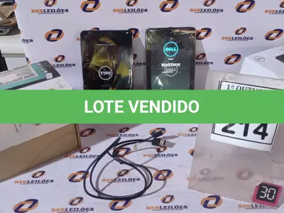 LOTE 214 - 02 TABLETS MODELO VENUE 7 16GB TELA HD 7’’ MARCA DELL. (NO ESTADO) ATENÇÃO! FAZER A VISITAÇÃO ANTES DE ARREMATAR, NÃO SABEMOS SE FUNCIONA, LEILÃO NÃO TEM GARANTIA E NEM DEVOLUÇÃO, SUJEITO A POSSÍVEIS AVARIAS VISÍVEIS/OCULTAS E/OU AUSÊNCIA DE COMPONENTES.