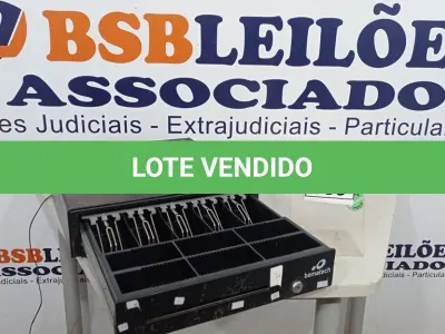 LOTE 089 - 01 GAVETA DE DINHEIRO. (NO ESTADO) ATENÇÃO! FAZER A VISITAÇÃO ANTES DE ARREMATAR, NÃO SABEMOS SE FUNCIONA, LEILÃO NÃO TEM GARANTIA E NEM DEVOLUÇÃO, SUJEITO A POSSÍVEIS AVARIAS VISÍVEIS/OCULTAS E/OU AUSÊNCIA DE COMPONENTES.
