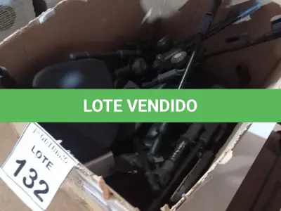 LOTE 132 - 01 LOTE COM VÁRIOS SUPORTES DE MICROFONE. (NO ESTADO) ATENÇÃO! FAZER A VISITAÇÃO ANTES DE ARREMATAR, NÃO SABEMOS SE FUNCIONA, LEILÃO NÃO TEM GARANTIA E NEM DEVOLUÇÃO, SUJEITO A POSSÍVEIS AVARIAS VISÍVEIS/OCULTAS E/OU AUSÊNCIA DE COMPONENTES.