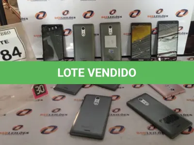LOTE 184 - 10 CELULARES MARCA POSITIVO. (NO ESTADO) ATENÇÃO! FAZER A VISITAÇÃO ANTES DE ARREMATAR, NÃO SABEMOS SE FUNCIONA, LEILÃO NÃO TEM GARANTIA E NEM DEVOLUÇÃO, SUJEITO A POSSÍVEIS AVARIAS VISÍVEIS/OCULTAS E/OU AUSÊNCIA DE COMPONENTES