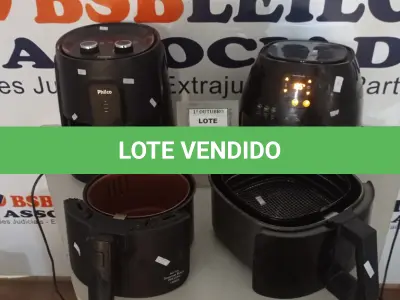 LOTE 382 - 02 AIR FRYER. (NO ESTADO) ATENÇÃO! FAZER A VISITAÇÃO ANTES DE ARREMATAR, NÃO SABEMOS SE FUNCIONA, LEILÃO NÃO TEM GARANTIA E NEM DEVOLUÇÃO, SUJEITO A POSSÍVEIS AVARIAS VISÍVEIS/OCULTAS E/OU AUSÊNCIA DE COMPONENTES.