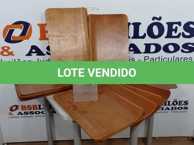 LOTE 093 - 20 PLACAS DE MADEIRA. (NO ESTADO) ATENÇÃO! FAZER A VISITAÇÃO ANTES DE ARREMATAR, NÃO SABEMOS SE FUNCIONA, LEILÃO NÃO TEM GARANTIA E NEM DEVOLUÇÃO, SUJEITO A POSSÍVEIS AVARIAS VISÍVEIS/OCULTAS E/OU AUSÊNCIA DE COMPONENTES.