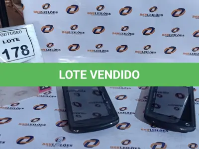 LOTE 178 - 02 TABLETS MARCA MOTOROLA. (NO ESTADO) ATENÇÃO! FAZER A VISITAÇÃO ANTES DE ARREMATAR, NÃO SABEMOS SE FUNCIONA, LEILÃO NÃO TEM GARANTIA E NEM DEVOLUÇÃO, SUJEITO A POSSÍVEIS AVARIAS VISÍVEIS/OCULTAS E/OU AUSÊNCIA DE COMPONENTES