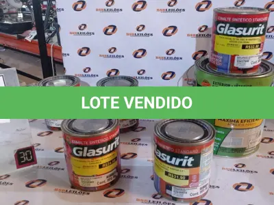 LOTE 264 - 01 LATA DE ACRÍLICO FOSCO 3,6L NA COR FOSCO EQUILÍBRIO MARCA GLASURIT E 05 LATAS DE ESMALTE SINTÉTICO DE 900ML CORES VARIADAS MARCA GLASURIT. (NO ESTADO) ATENÇÃO! FAZER A VISITAÇÃO ANTES DE ARREMATAR, NÃO SABEMOS SE FUNCIONA, LEILÃO NÃO TEM GARANTIA E NEM DEVOLUÇÃO, SUJEITO A POSSÍVEIS AVARIAS VISÍVEIS/OCULTAS E/OU AUSÊNCIA DE COMPONENTES.