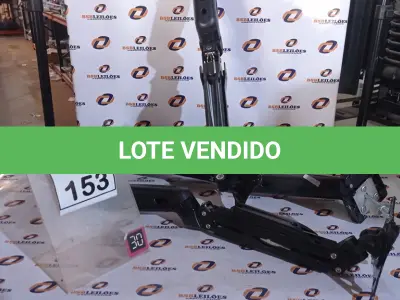 LOTE 153 - 03 SUPORTES DE MONITOR. (NO ESTADO) ATENÇÃO! FAZER A VISITAÇÃO ANTES DE ARREMATAR, NÃO SABEMOS SE FUNCIONA, LEILÃO NÃO TEM GARANTIA E NEM DEVOLUÇÃO, SUJEITO A POSSÍVEIS AVARIAS VISÍVEIS/OCULTAS E/OU AUSÊNCIA DE COMPONENTES.
