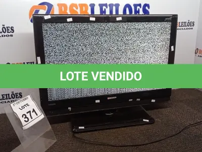 LOTE 371 - 01 TV LCD 26‘’ MARCA SEMP. (NO ESTADO) ATENÇÃO! FAZER A VISITAÇÃO ANTES DE ARREMATAR, NÃO SABEMOS SE FUNCIONA, LEILÃO NÃO TEM GARANTIA E NEM DEVOLUÇÃO, SUJEITO A POSSÍVEIS AVARIAS VISÍVEIS/OCULTAS E/OU AUSÊNCIA DE COMPONENTES.