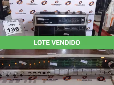 LOTE 136 - 01 RÁDIO GRAVADOR MARCA SHARP E 01 SINTONIZADOR AMPLIFICADOR MARCA PHILIPS. (NO ESTADO) ATENÇÃO! FAZER A VISITAÇÃO ANTES DE ARREMATAR, NÃO SABEMOS SE FUNCIONA, LEILÃO NÃO TEM GARANTIA E NEM DEVOLUÇÃO, SUJEITO A POSSÍVEIS AVARIAS VISÍVEIS/OCULTAS E/OU AUSÊNCIA DE COMPONENTES.