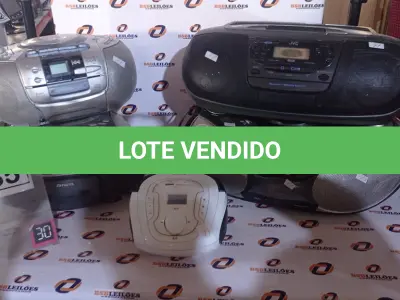 LOTE 235 - 05 MINIS SYSTEM MARCAS E MODELOS DIVERSOS. (NO ESTADO) ATENÇÃO! FAZER A VISITAÇÃO ANTES DE ARREMATAR, NÃO SABEMOS SE FUNCIONA, LEILÃO NÃO TEM GARANTIA E NEM DEVOLUÇÃO, SUJEITO A POSSÍVEIS AVARIAS VISÍVEIS/OCULTAS E/OU AUSÊNCIA DE COMPONENTES.