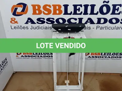 LOTE 398 - 01 SELADORA DE EMBALAGENS PLÁSTICAS COM ACIONAMENTO POR PEDAL. (NO ESTADO) ATENÇÃO! FAZER A VISITAÇÃO ANTES DE ARREMATAR, NÃO SABEMOS SE FUNCIONA, LEILÃO NÃO TEM GARANTIA E NEM DEVOLUÇÃO, SUJEITO A POSSÍVEIS AVARIAS VISÍVEIS/OCULTAS E/OU AUSÊNCIA DE COMPONENTES.