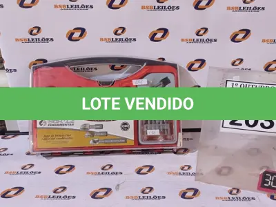 LOTE 203 - 01 JOGO DE BROCAS HELICOIDAL COM 24 PEÇAS MARCA SCHULZ. (NO ESTADO) ATENÇÃO! FAZER A VISITAÇÃO ANTES DE ARREMATAR, NÃO SABEMOS SE FUNCIONA, LEILÃO NÃO TEM GARANTIA E NEM DEVOLUÇÃO, SUJEITO A POSSÍVEIS AVARIAS VISÍVEIS/OCULTAS E/OU AUSÊNCIA DE COMPONENTES.