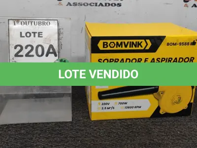 LOTE 220 - 01 SOPRADOR E ASPIRADOR ELÉTRICO 220V 700W 13600RPM (PRODUTO NOVO) (NO ESTADO) ATENÇÃO! FAZER A VISITAÇÃO ANTES DE ARREMATAR, NÃO SABEMOS SE FUNCIONA, LEILÃO NÃO TEM GARANTIA E NEM DEVOLUÇÃO, SUJEITO A POSSÍVEIS AVARIAS VISÍVEIS/OCULTAS E/OU AUSÊNCIA DE COMPONENTES.