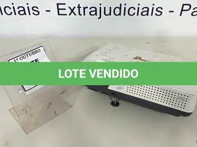 LOTE 481 - 01 PROJETOR MARCA SANYO. (NO ESTADO) ATENÇÃO! FAZER A VISITAÇÃO ANTES DE ARREMATAR, NÃO SABEMOS SE FUNCIONA, LEILÃO NÃO TEM GARANTIA E NEM DEVOLUÇÃO, SUJEITO A POSSÍVEIS AVARIAS VISÍVEIS/OCULTAS E/OU AUSÊNCIA DE COMPONENTES.