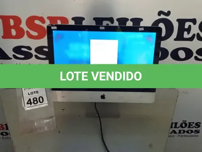 LOTE 480 - 01 IMAC APPLE. (NO ESTADO) ATENÇÃO! FAZER A VISITAÇÃO ANTES DE ARREMATAR, NÃO SABEMOS SE FUNCIONA, LEILÃO NÃO TEM GARANTIA E NEM DEVOLUÇÃO, SUJEITO A POSSÍVEIS AVARIAS VISÍVEIS/OCULTAS E/OU AUSÊNCIA DE COMPONENTES.