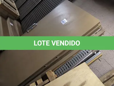 LOTE 097 - 05 PORTAS DE CORRER EM MADEIRA 2,08CN X 1METRO. (NO ESTADO) ATENÇÃO! FAZER A VISITAÇÃO ANTES DE ARREMATAR, NÃO SABEMOS SE FUNCIONA, LEILÃO NÃO TEM GARANTIA E NEM DEVOLUÇÃO, SUJEITO A POSSÍVEIS AVARIAS VISÍVEIS/OCULTAS E/OU AUSÊNCIA DE COMPONENTES.