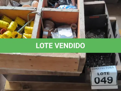 LOTE 049 - 01 LOTE COM PARAFUSOS DIVERSOS. (NO ESTADO) ATENÇÃO! FAZER A VISITAÇÃO ANTES DE ARREMATAR, NÃO SABEMOS SE FUNCIONA, LEILÃO NÃO TEM GARANTIA E NEM DEVOLUÇÃO, SUJEITO A POSSÍVEIS AVARIAS VISÍVEIS/OCULTAS E/OU AUSÊNCIA DE COMPONENTES.