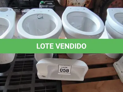 LOTE 058 - 02 VASOS SANITÁRIOS CELITE E 01 CUBA PARA LAVATÓRIO. (NO ESTADO) ATENÇÃO! FAZER A VISITAÇÃO ANTES DE ARREMATAR, NÃO SABEMOS SE FUNCIONA, LEILÃO NÃO TEM GARANTIA E NEM DEVOLUÇÃO, SUJEITO A POSSÍVEIS AVARIAS VISÍVEIS/OCULTAS E/OU AUSÊNCIA DE COMPONENTES.