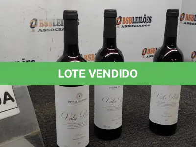 LOTE 430 - 03 GARRAFAS DE VINHO TINTO VALA REAL PORTUGUÊS SAFRA 2019 750ML. (NO ESTADO) ATENÇÃO! FAZER A VISITAÇÃO ANTES DE ARREMATAR, NÃO SABEMOS SE FUNCIONA, LEILÃO NÃO TEM GARANTIA E NEM DEVOLUÇÃO, SUJEITO A POSSÍVEIS AVARIAS VISÍVEIS/OCULTAS E/OU AUSÊNCIA DE COMPONENTES.