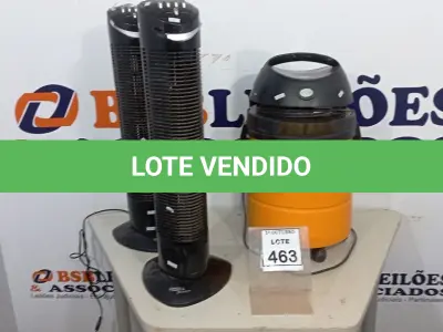 LOTE 463 - 02 VENTILADORES TIPO TORRE E 01 ASPIRADOR DE PÓ. (NO ESTADO) ATENÇÃO! FAZER A VISITAÇÃO ANTES DE ARREMATAR, NÃO SABEMOS SE FUNCIONA, LEILÃO NÃO TEM GARANTIA E NEM DEVOLUÇÃO, SUJEITO A POSSÍVEIS AVARIAS VISÍVEIS/OCULTAS E/OU AUSÊNCIA DE COMPONENTES.