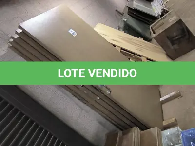 LOTE 097 - 05 PORTAS DE CORRER EM MADEIRA 2,08CN X 1METRO. (NO ESTADO) ATENÇÃO! FAZER A VISITAÇÃO ANTES DE ARREMATAR, NÃO SABEMOS SE FUNCIONA, LEILÃO NÃO TEM GARANTIA E NEM DEVOLUÇÃO, SUJEITO A POSSÍVEIS AVARIAS VISÍVEIS/OCULTAS E/OU AUSÊNCIA DE COMPONENTES.