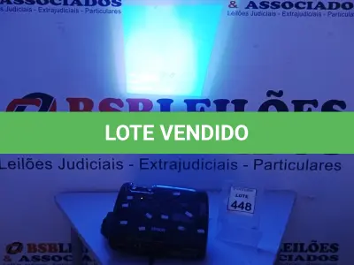 LOTE 448 - 01 PROJETOR MARCA EPSON. (NO ESTADO) ATENÇÃO! FAZER A VISITAÇÃO ANTES DE ARREMATAR, NÃO SABEMOS SE FUNCIONA, LEILÃO NÃO TEM GARANTIA E NEM DEVOLUÇÃO, SUJEITO A POSSÍVEIS AVARIAS VISÍVEIS/OCULTAS E/OU AUSÊNCIA DE COMPONENTES.