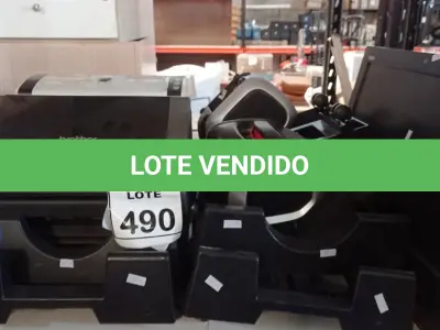 LOTE 490 - 01 ALL IN ONE MARCA LENOVO, 02 SCANNERS, 02 IMPRESSORAS DE CUPOM E VÁRIAS BASES PARA CPU. (NO ESTADO) ATENÇÃO! FAZER A VISITAÇÃO ANTES DE ARREMATAR, NÃO SABEMOS SE FUNCIONA, LEILÃO NÃO TEM GARANTIA E NEM DEVOLUÇÃO, SUJEITO A POSSÍVEIS AVARIAS VISÍVEIS/OCULTAS E/OU AUSÊNCIA DE COMPONENTES.