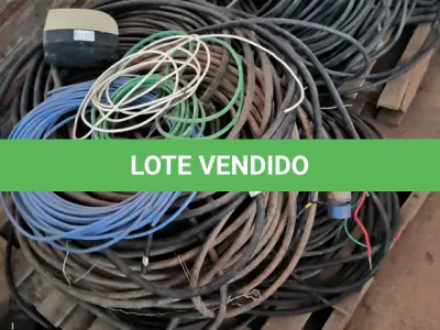 LOTE 008 - 01 LOTE COM CABOS ELÉTRICOS DIVERSOS. (NO ESTADO) ATENÇÃO! FAZER A VISITAÇÃO ANTES DE ARREMATAR, NÃO SABEMOS SE FUNCIONA, LEILÃO NÃO TEM GARANTIA E NEM DEVOLUÇÃO, SUJEITO A POSSÍVEIS AVARIAS VISÍVEIS/OCULTAS E/OU AUSÊNCIA DE COMPONENTES.
