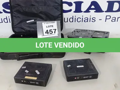 LOTE 457 - 01 PROJETOR MARCA BENQ, 02 MINIS PC MARCA INIT E 01 MALETA. (NO ESTADO) ATENÇÃO! FAZER A VISITAÇÃO ANTES DE ARREMATAR, NÃO SABEMOS SE FUNCIONA, LEILÃO NÃO TEM GARANTIA E NEM DEVOLUÇÃO, SUJEITO A POSSÍVEIS AVARIAS VISÍVEIS/OCULTAS E/OU AUSÊNCIA DE COMPONENTES.