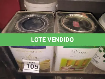 LOTE 105 - 01 LATA DE TINTA 18L STARVINIL  NA COR LARANJA E 01 LATA DE REVESTIMENTO MICRO RÚSTICO LEINEREX 30KG . (NO ESTADO) ATENÇÃO! FAZER A VISITAÇÃO ANTES DE ARREMATAR, NÃO SABEMOS SE FUNCIONA, LEILÃO NÃO TEM GARANTIA E NEM DEVOLUÇÃO, SUJEITO A POSSÍVEIS AVARIAS VISÍVEIS/OCULTAS E/OU AUSÊNCIA DE COMPONENTES.