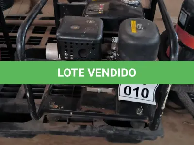 LOTE 010 - 01 MOTOR A GASOLINA VIPART 5.5HP PARA VIBRATÓRIA SEM MANGOTE. (NO ESTADO) ATENÇÃO! FAZER A VISITAÇÃO ANTES DE ARREMATAR, NÃO SABEMOS SE FUNCIONA, LEILÃO NÃO TEM GARANTIA E NEM DEVOLUÇÃO, SUJEITO A POSSÍVEIS AVARIAS VISÍVEIS/OCULTAS E/OU AUSÊNCIA DE COMPONENTES.
