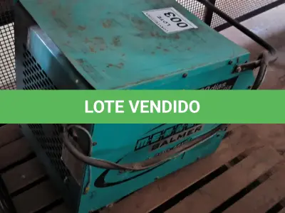 LOTE 003 - 01 MÁQUINA DE SOLDA ELÉTRICA SUPER 300 MV TURBO TRIFÁSICA. (NO ESTADO) ATENÇÃO! FAZER A VISITAÇÃO ANTES DE ARREMATAR, NÃO SABEMOS SE FUNCIONA, LEILÃO NÃO TEM GARANTIA E NEM DEVOLUÇÃO, SUJEITO A POSSÍVEIS AVARIAS VISÍVEIS/OCULTAS E/OU AUSÊNCIA DE COMPONENTES.