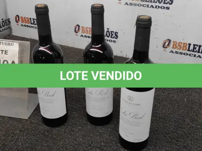 LOTE 340 - 03 GARRAFAS DE VINHO TINTO VALA REAL PORTUGUÊS SAFRA 2019 750ML. (NO ESTADO) ATENÇÃO! FAZER A VISITAÇÃO ANTES DE ARREMATAR, NÃO SABEMOS SE FUNCIONA, LEILÃO NÃO TEM GARANTIA E NEM DEVOLUÇÃO, SUJEITO A POSSÍVEIS AVARIAS VISÍVEIS/OCULTAS E/OU AUSÊNCIA DE COMPONENTES.