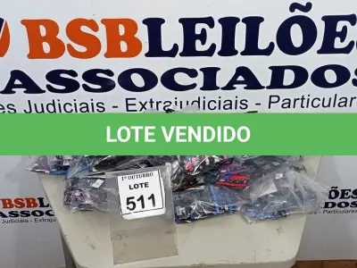 LOTE 511 - 01 LOTE COM GRANDE QUANTIDADE DE FONES DE OUVIDO. (NO ESTADO) ATENÇÃO! FAZER A VISITAÇÃO ANTES DE ARREMATAR, NÃO SABEMOS SE FUNCIONA, LEILÃO NÃO TEM GARANTIA E NEM DEVOLUÇÃO, SUJEITO A POSSÍVEIS AVARIAS VISÍVEIS/OCULTAS E/OU AUSÊNCIA DE COMPONENTES.