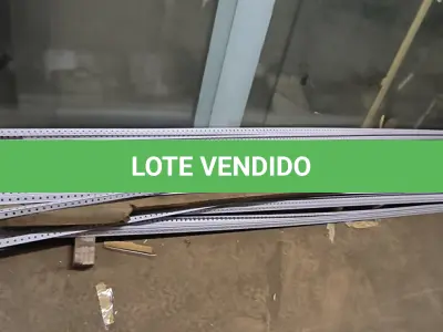 LOTE 099 - 01 LOTE COM CANTONEIRAS EM PLÁSTICO PERFURADAS. (NO ESTADO) ATENÇÃO! FAZER A VISITAÇÃO ANTES DE ARREMATAR, NÃO SABEMOS SE FUNCIONA, LEILÃO NÃO TEM GARANTIA E NEM DEVOLUÇÃO, SUJEITO A POSSÍVEIS AVARIAS VISÍVEIS/OCULTAS E/OU AUSÊNCIA DE COMPONENTES.