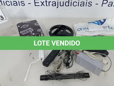 LOTE 513 - 01 NINTENDO WII DESBLOQUEADO. (NO ESTADO) ATENÇÃO! FAZER A VISITAÇÃO ANTES DE ARREMATAR, NÃO SABEMOS SE FUNCIONA, LEILÃO NÃO TEM GARANTIA E NEM DEVOLUÇÃO, SUJEITO A POSSÍVEIS AVARIAS VISÍVEIS/OCULTAS E/OU AUSÊNCIA DE COMPONENTES.
