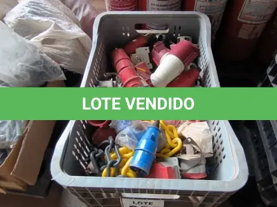 LOTE 062 - 01 LOTE COM TOMADAS INDUSTRIAIS. (CAIXA ORGANIZADORA NAO INCLUSA) (NO ESTADO) ATENÇÃO! FAZER A VISITAÇÃO ANTES DE ARREMATAR, NÃO SABEMOS SE FUNCIONA, LEILÃO NÃO TEM GARANTIA E NEM DEVOLUÇÃO, SUJEITO A POSSÍVEIS AVARIAS VISÍVEIS/OCULTAS E/OU AUSÊNCIA DE COMPONENTES.