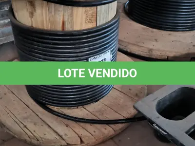 LOTE 015 - 01 CARRETEL EM MADEIRA COM FIO CORPECON FLEXÍVEL 1X50MM 1KV NA COR PRETO. (NO ESTADO) ATENÇÃO! FAZER A VISITAÇÃO ANTES DE ARREMATAR, NÃO SABEMOS SE FUNCIONA, LEILÃO NÃO TEM GARANTIA E NEM DEVOLUÇÃO, SUJEITO A POSSÍVEIS AVARIAS VISÍVEIS/OCULTAS E/OU AUSÊNCIA DE COMPONENTES.
