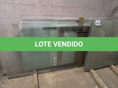 LOTE 098 - 01 LOTE COM PORTAS DE VIDRO TAMANHOS DIVERSOS. (NO ESTADO) ATENÇÃO! FAZER A VISITAÇÃO ANTES DE ARREMATAR, NÃO SABEMOS SE FUNCIONA, LEILÃO NÃO TEM GARANTIA E NEM DEVOLUÇÃO, SUJEITO A POSSÍVEIS AVARIAS VISÍVEIS/OCULTAS E/OU AUSÊNCIA DE COMPONENTES.