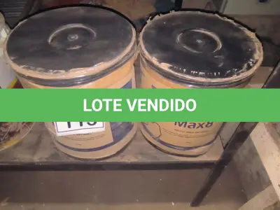 LOTE 113 - 02 BALDES DE MASSA PARA DRYWALL. (NO ESTADO) ATENÇÃO! FAZER A VISITAÇÃO ANTES DE ARREMATAR, NÃO SABEMOS SE FUNCIONA, LEILÃO NÃO TEM GARANTIA E NEM DEVOLUÇÃO, SUJEITO A POSSÍVEIS AVARIAS VISÍVEIS/OCULTAS E/OU AUSÊNCIA DE COMPONENTES.