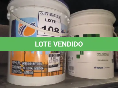 LOTE 108 - 01 BALDE DE TINTA NA COR MARGARITA CLARO E 01 BALDE DE ADESIVO GLOBALFIX. (NO ESTADO) ATENÇÃO! FAZER A VISITAÇÃO ANTES DE ARREMATAR, NÃO SABEMOS SE FUNCIONA, LEILÃO NÃO TEM GARANTIA E NEM DEVOLUÇÃO, SUJEITO A POSSÍVEIS AVARIAS VISÍVEIS/OCULTAS E/OU AUSÊNCIA DE COMPONENTES.