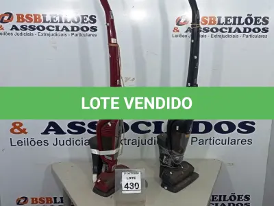 LOTE 430 - 02 ASPIRADORES DE PÓ. (NO ESTADO) ATENÇÃO! FAZER A VISITAÇÃO ANTES DE ARREMATAR, NÃO SABEMOS SE FUNCIONA, LEILÃO NÃO TEM GARANTIA E NEM DEVOLUÇÃO, SUJEITO A POSSÍVEIS AVARIAS VISÍVEIS/OCULTAS E/OU AUSÊNCIA DE COMPONENTES.
