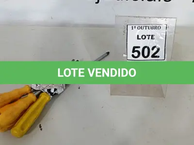 LOTE 502 - 05 CHAVES PHILIPS E 01 CHAVE DE FENDA. (NO ESTADO) ATENÇÃO! FAZER A VISITAÇÃO ANTES DE ARREMATAR, NÃO SABEMOS SE FUNCIONA, LEILÃO NÃO TEM GARANTIA E NEM DEVOLUÇÃO, SUJEITO A POSSÍVEIS AVARIAS VISÍVEIS/OCULTAS E/OU AUSÊNCIA DE COMPONENTES.