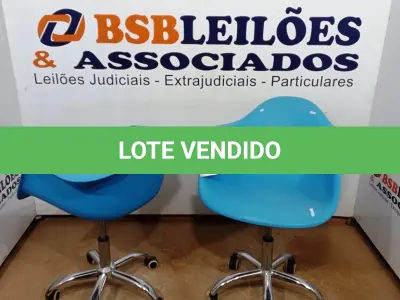 LOTE 409 - 02 CADEIRAS GIRATÓRIAS TIPO CONCHA. (NO ESTADO) ATENÇÃO! FAZER A VISITAÇÃO ANTES DE ARREMATAR, NÃO SABEMOS SE FUNCIONA, LEILÃO NÃO TEM GARANTIA E NEM DEVOLUÇÃO, SUJEITO A POSSÍVEIS AVARIAS VISÍVEIS/OCULTAS E/OU AUSÊNCIA DE COMPONENTES.